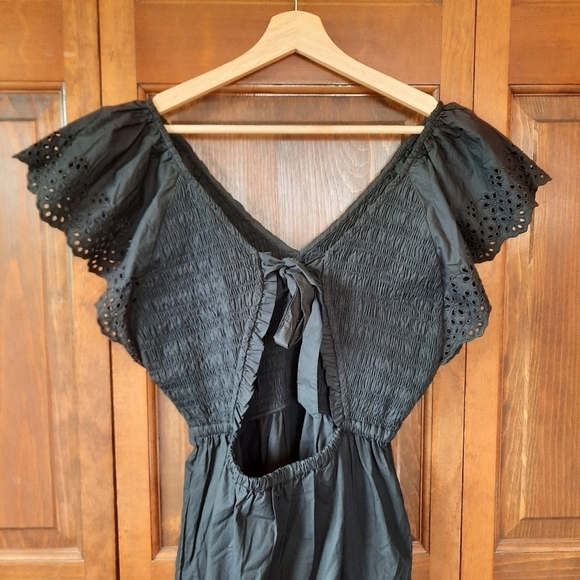 🛍 NWT GAP Flutter Sleeve Eyelet Mini Dress black smocked top size large petite - Picture 11 of 16